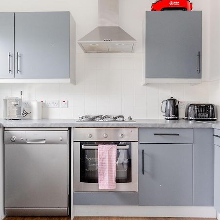 לונדון Bright 2 Bedroom Flat In Lambeth With Balcony מראה חיצוני תמונה